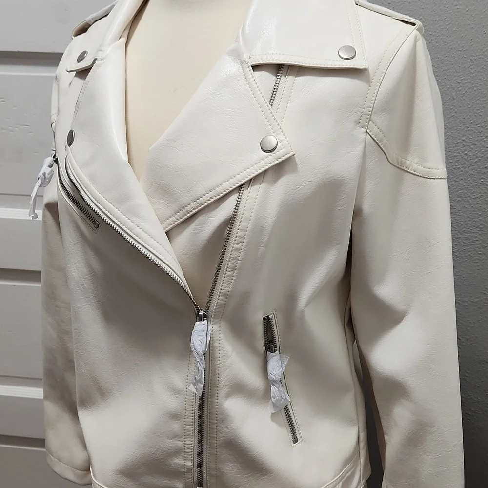 Jacket - Picture 3 of 11